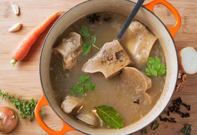 Caldo de Huesos Para Problemas Articulares y Otros Muchos Beneficios