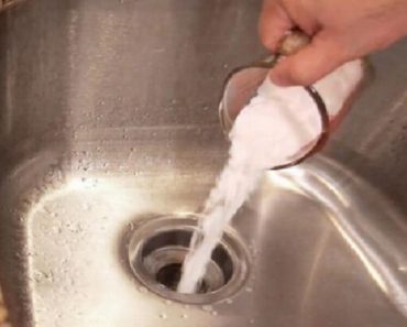 Cómo Destapar el Desague del Fregadero con Sal: 3 Métodos Simple Cómo Destapar el Desague del Fregadero con Sal: 3 Métodos Simple