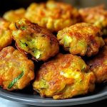 Cómo hacer Buñuelos de Calabacín (Zucchini). Receta de buñuelos esponjosos como una nube