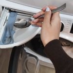 Adiós a la Ropa Arrugada, Echa esto en la Lavadora: Mejor que la Plancha