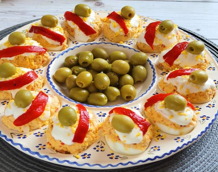 Huevos Rellenos de Atún: Una receta clásica, fácil y sabrosa que apetece siempre