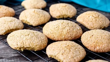 ¡Harina, azúcar y manteca es todo lo que necesitas para estas Galletas! Esta receta es super sencilla