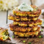 Cómo transformar Calabacines en una Delicia: Buñuelos de Calabacín y Queso