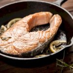 Cómo Cocinar un Filete de Pescado para que no se Pegue o Desbarate: Trucos sin mucho aceite