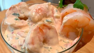 Cómo hacer un Rico Coctel de Camaron en salsa rosada
