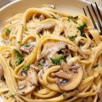 Disfruta de un Bocado Celestial: Pasta Cremosa con Champiñones