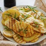 Patatas a la Plancha: La receta de una guarnición fácil y deliciosa