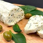  Delicia Casera: Queso Cremoso con Espinacas y Aceitunas 🫒