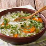Sopa de Verduras y Col: El Abrazo Caliente que Tu Cuerpo Necesita