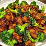 ¡Pollo Bourbon con Brócoli: Una Delicia Dulce y Salada Que No Puedes Perderte!