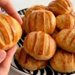 ¡Pan Casero Estilo Hojaldre! Crujiente por Fuera, Suave por Dentro