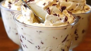 ¡Helado Casero de Pedacitos: La Receta Más Fácil y Deliciosa!