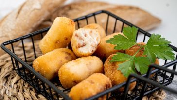 Croquetas Caseras de Coliflor y Jamón