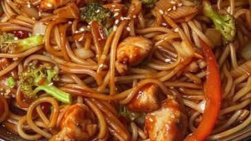 ¡Dale un Toque Oriental a Tu Cocina! Espagueti Estilo Chino con Pollo y Verduras