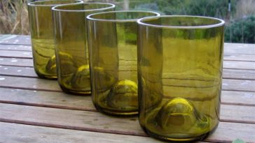 ¡Convierte tus Botellas de Vidrio en Vasos únicos con este truco casero!