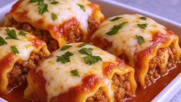 Lasaña cremosa con puré y carne molida 😋 ¡Un plato casero con sabor irresistible!